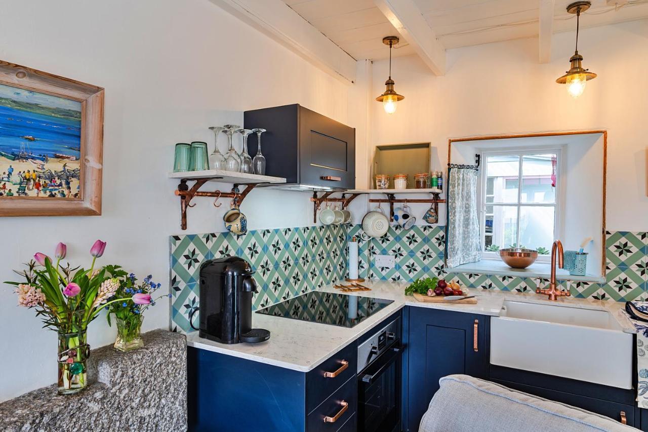 Finest Retreats - Cosy Mousehole Cottage With Sea Views Exterior photo