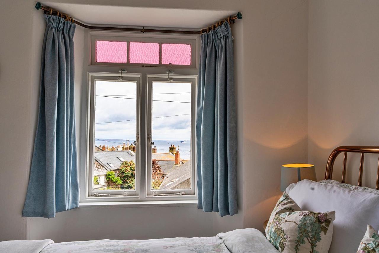 Finest Retreats - Cosy Mousehole Cottage With Sea Views Exterior photo